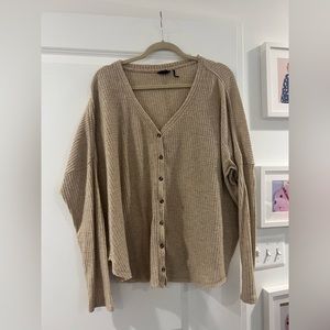 Urban Outfitters - Out from Under flowy button-up - 1x - Cream